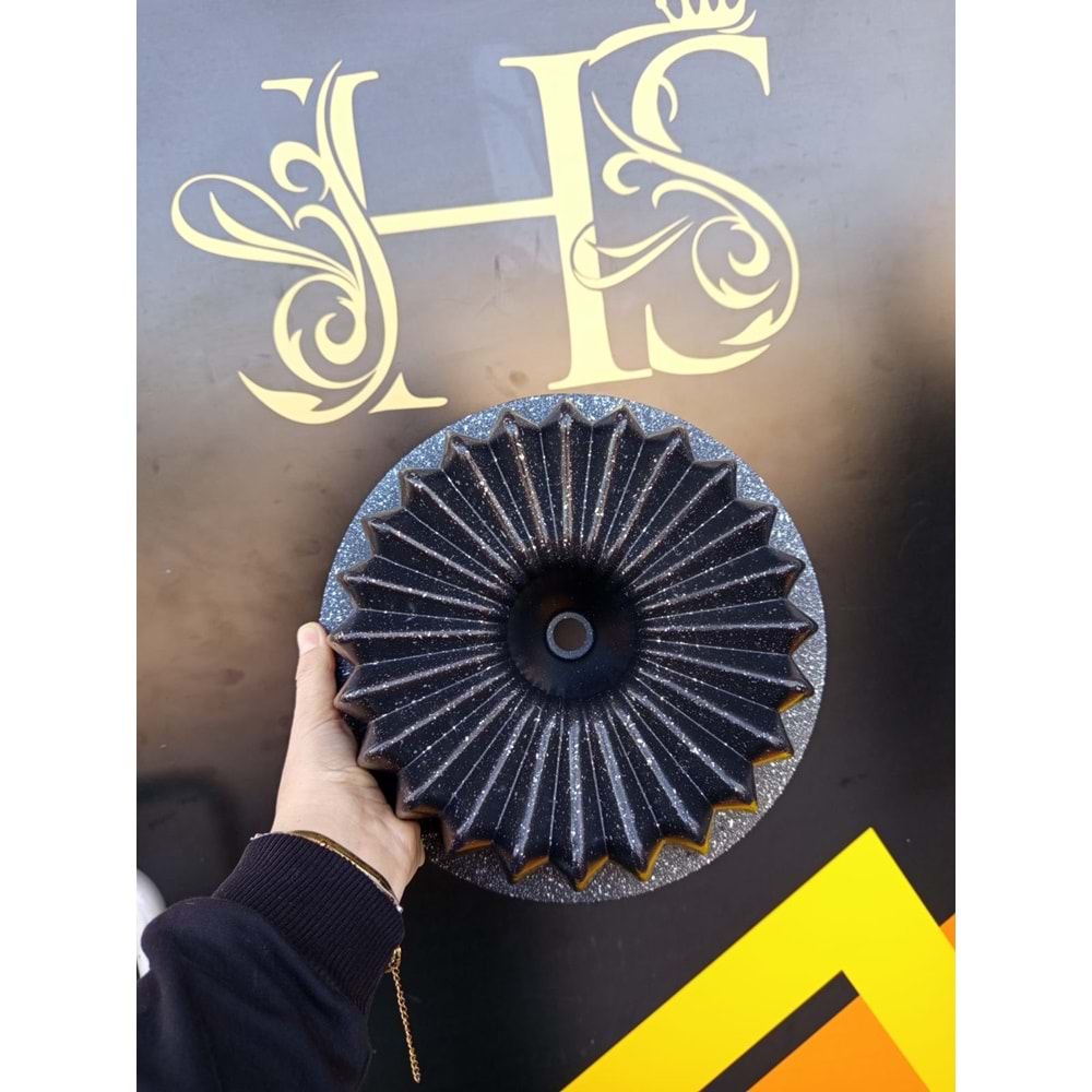 MAAS DÖKÜM DELİKLİ YILDIZ KEK KALIBI