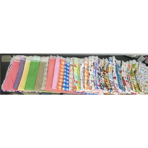 150X150 GÜPÜRLÜ MASA ÖRTÜSÜ (80 ADET)