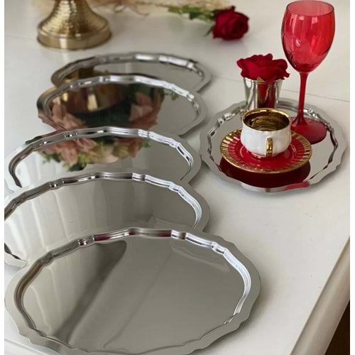 DALGALI MODEL GÜMÜŞ SUNUM TEPSİSİ